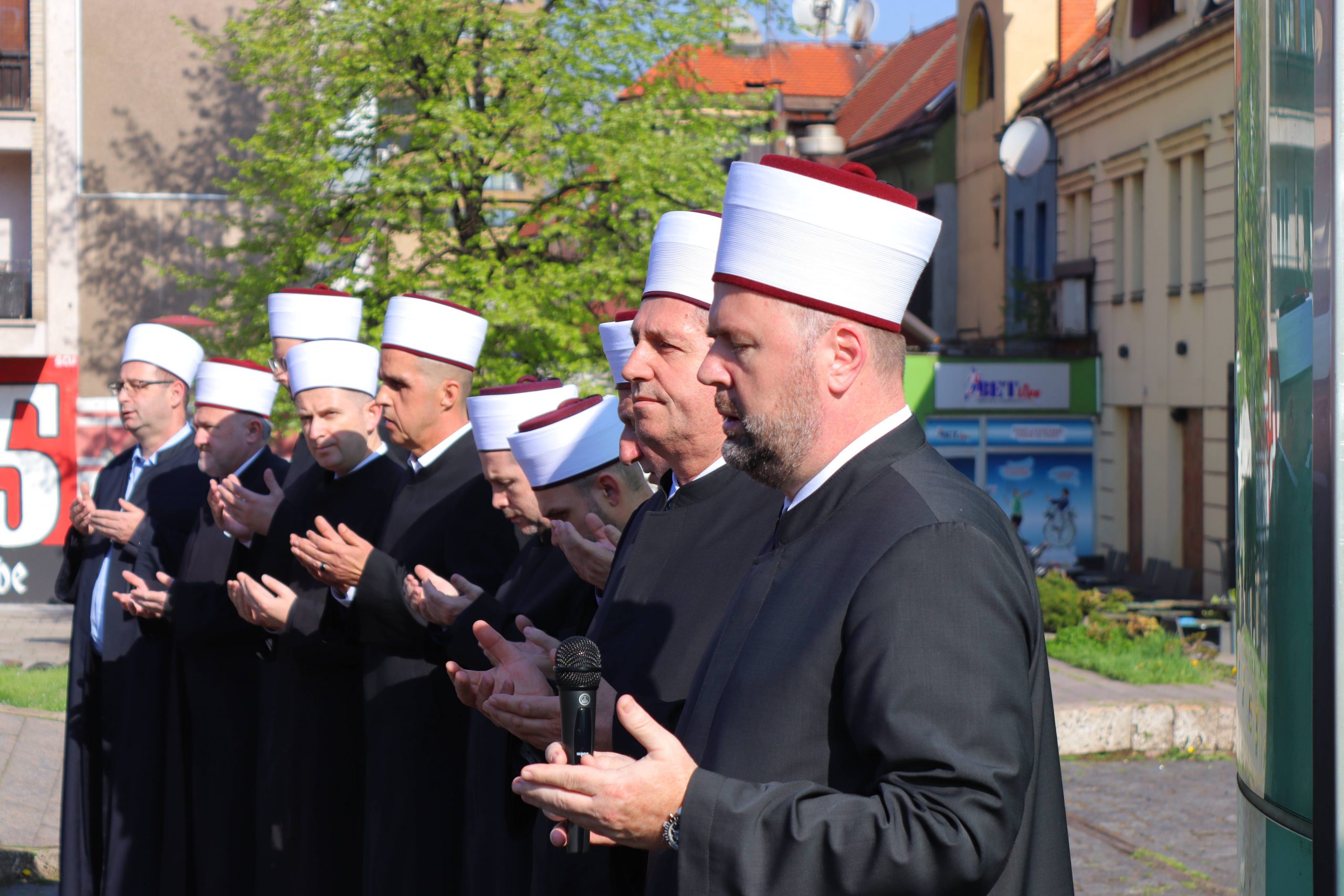 Muftija Dizdarević: Naš emanet je da se sjećamo onih koji su živote dali za domovinu