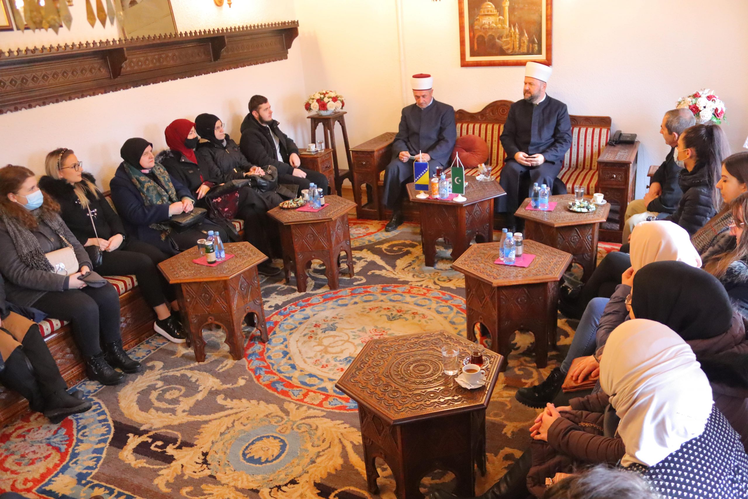 Posjeta muftije Ćemana Muftijstvu zeničkom i dodjela stipendija fondacije „Ljiljan“