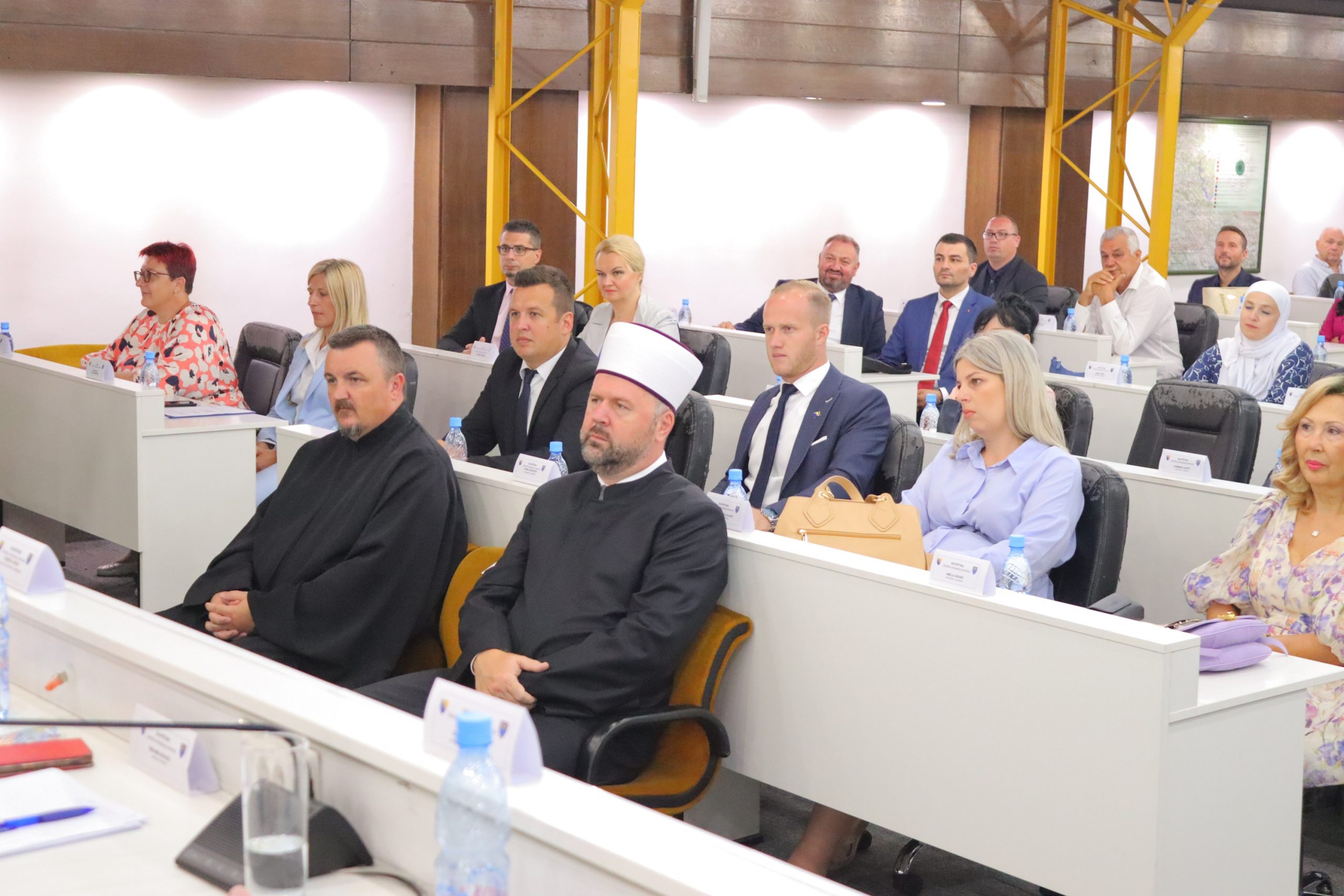 Muftija Dizdarević prisustvovao svečanoj sjednici Skupštine Zeničko-dobojskog kantona