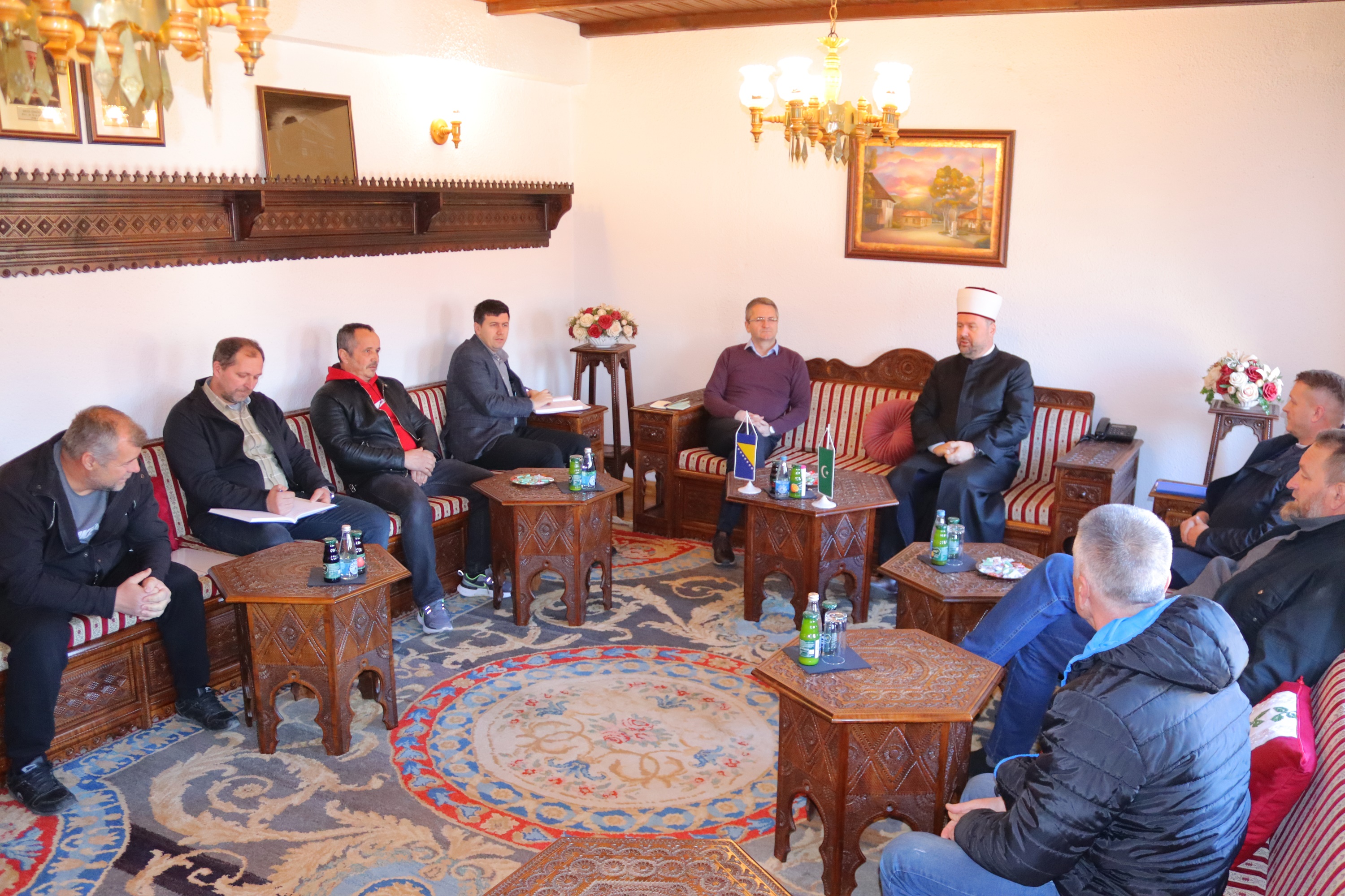 Muftija Dizdarević održao sastanak sa džematskim odborom džemata Kamenica
